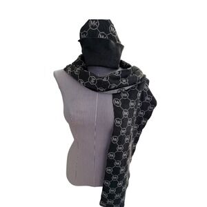 Michael Kors MK Logo Beanie and Scarf Set Reversible Charcoal Grey Knit Womens